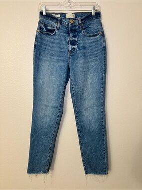 Universal Thread High Rise 90s Slim Jeans Raw Hem Medium Wash NWOT Size 8R